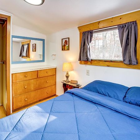 Pet-Friendly Irons Cottage About 4 Mi To Sand Lake! Екстериор снимка